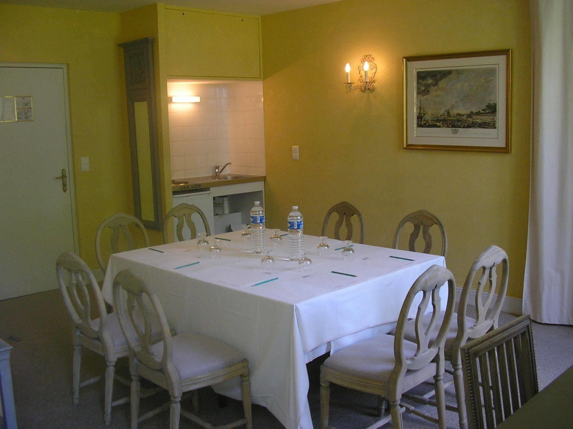Chateau De Lazenay - Residence Hoteliere Μπουρζ Εξωτερικό φωτογραφία